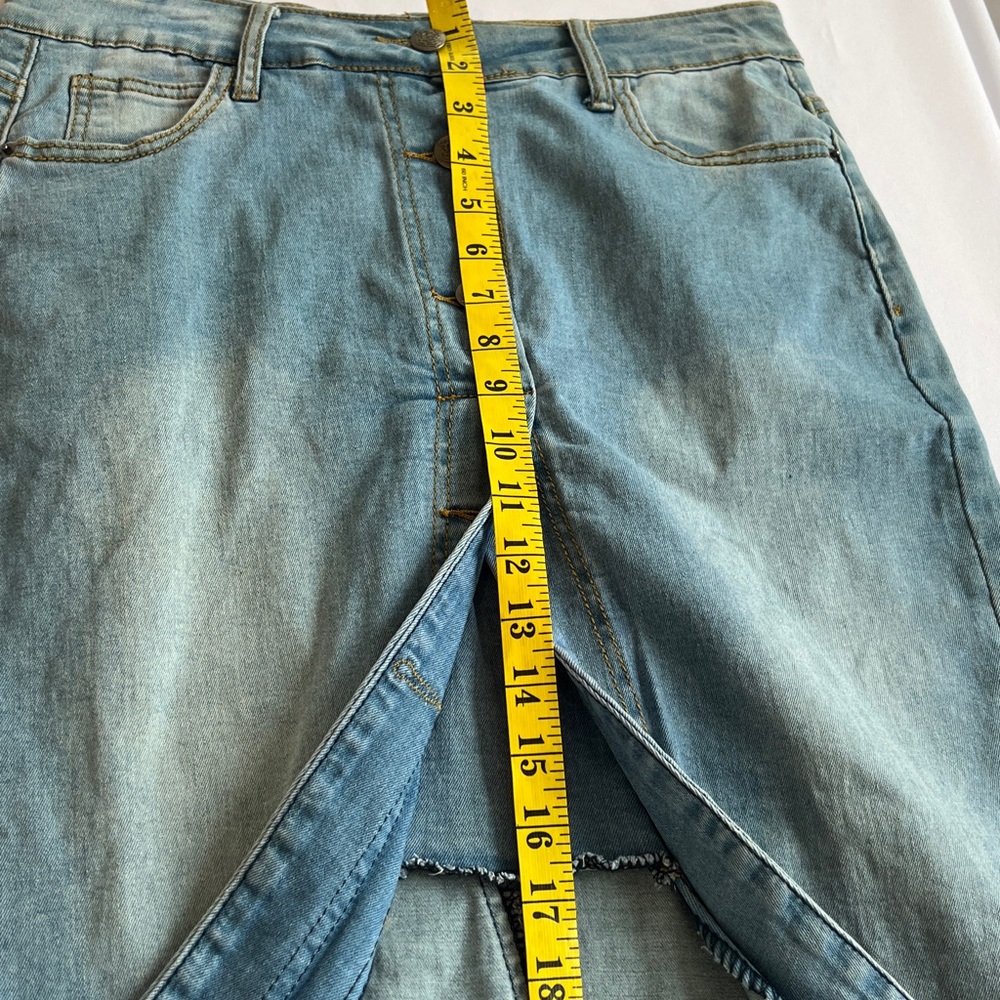 Rhythm + Rose Women Classic Light Blue Denim Skirt with Front Button Slit Size 8 - Picture 14 of 15